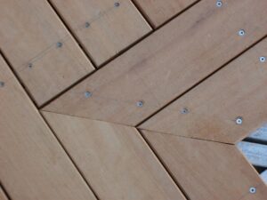 Πατωμα deck κουρμπελης