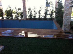 Kourbelis- Στέγες,Κεραμοσκεπές,Πέργκολες,Πατώματα deck, Ναοί